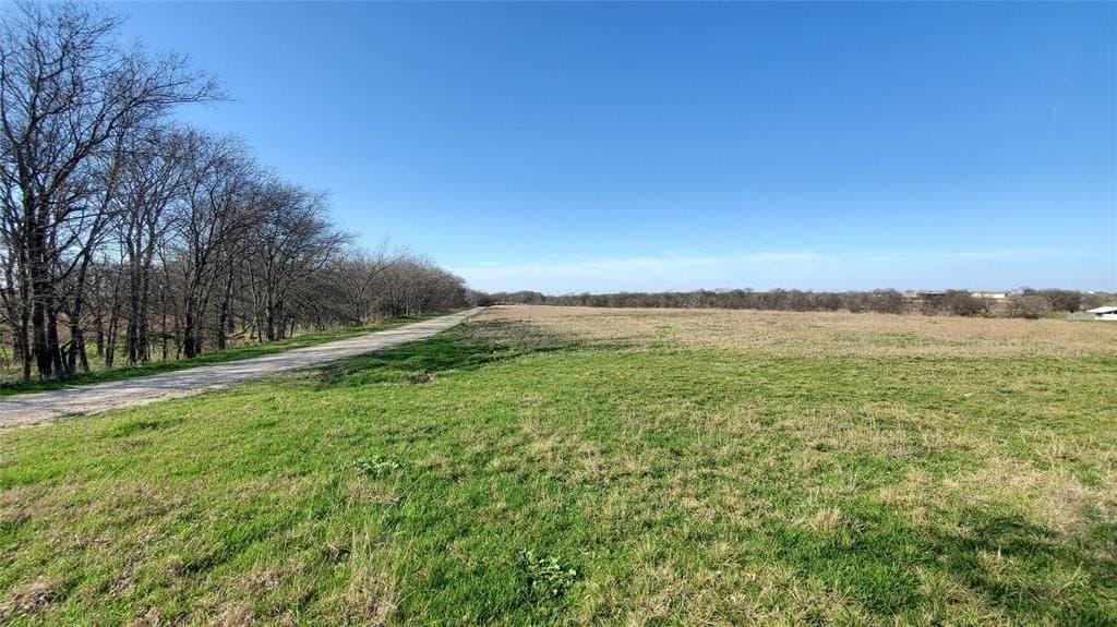 13.97 acres in Navarro County - photo 23