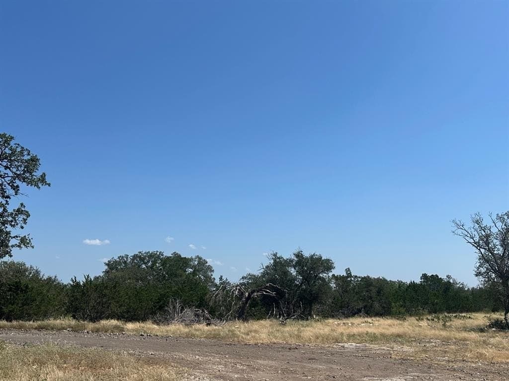 1,157.44 acres in Sutton County - photo 2