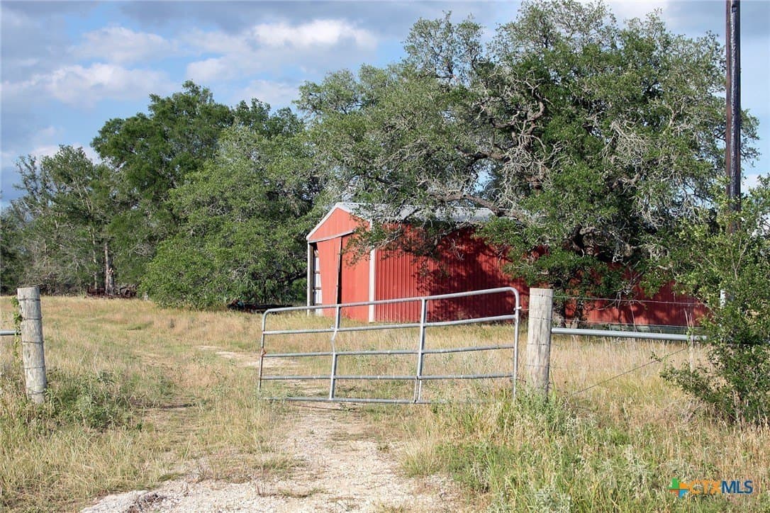 79.61 acres in Caldwell County - photo 13