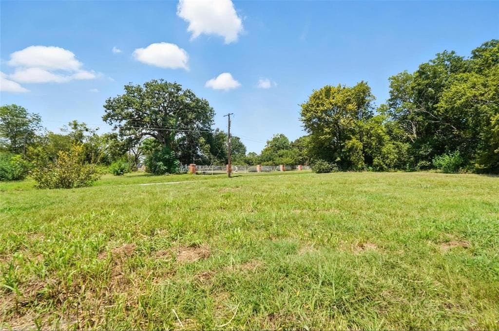 0.23 acres in Kaufman County - photo 3