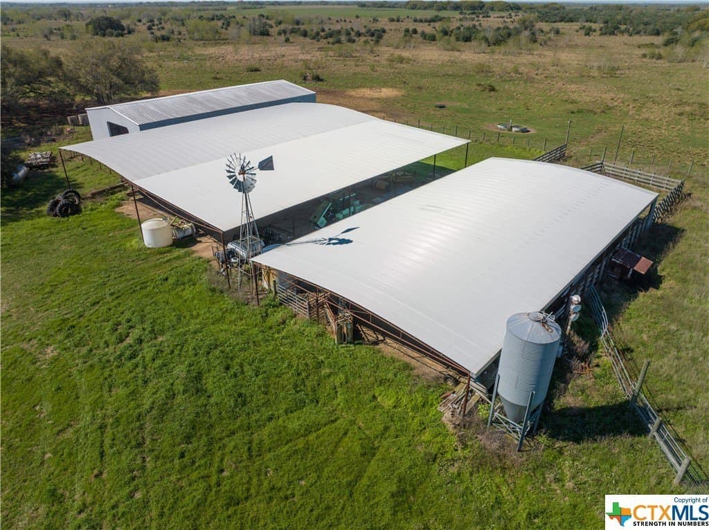 412.21 acres in Brazoria County - photo 5