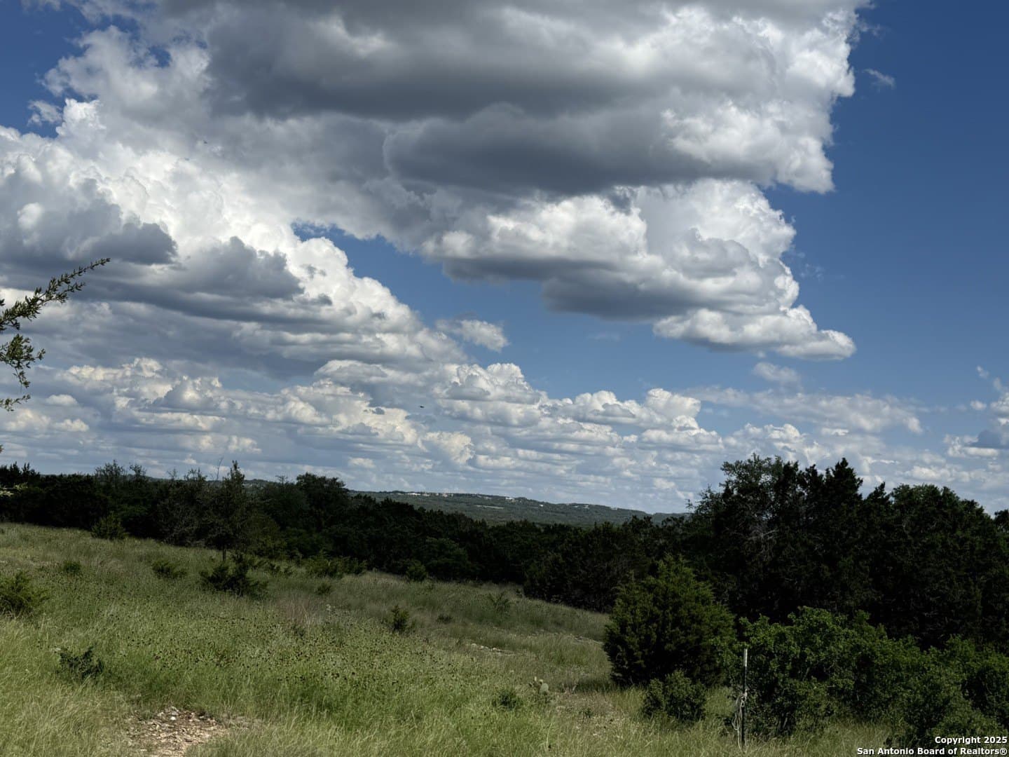 13.7 acres in Kendall County - photo 2