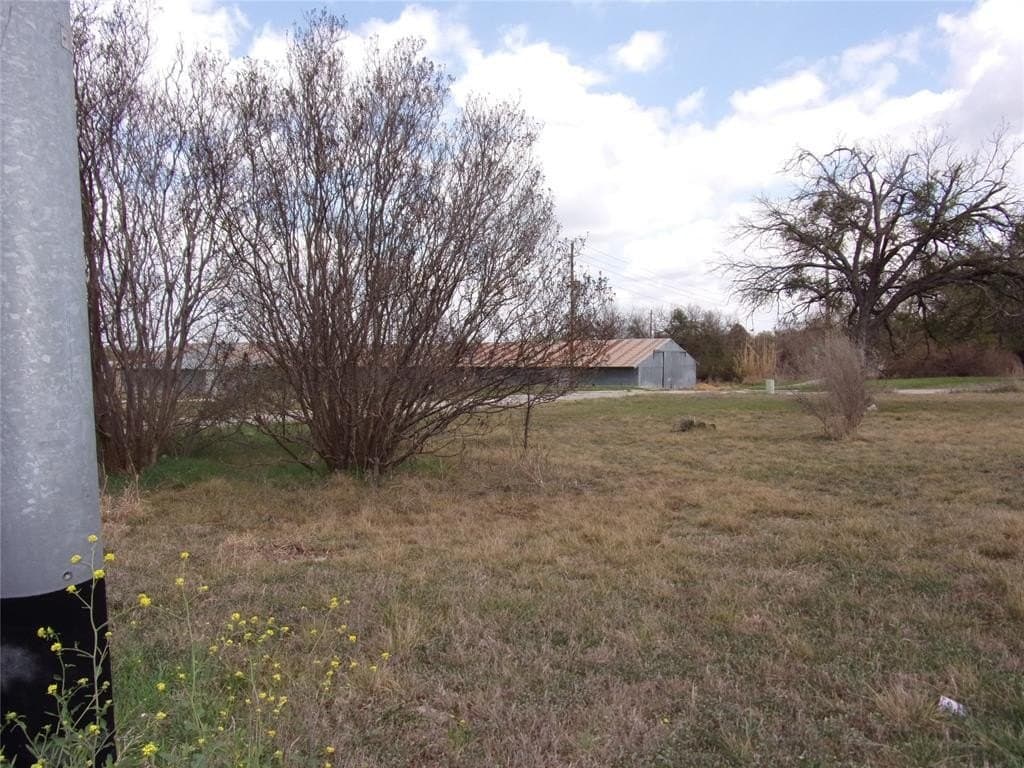 0.5 acres in San Saba County - photo 2