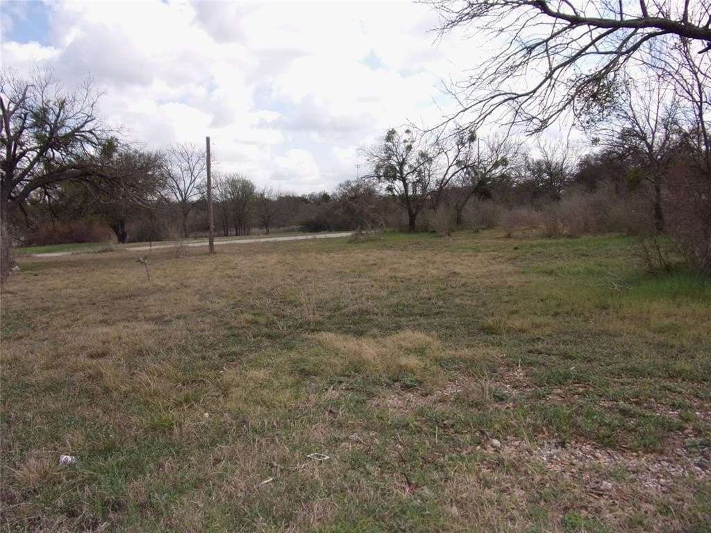 0.5 acres in San Saba County - photo 3