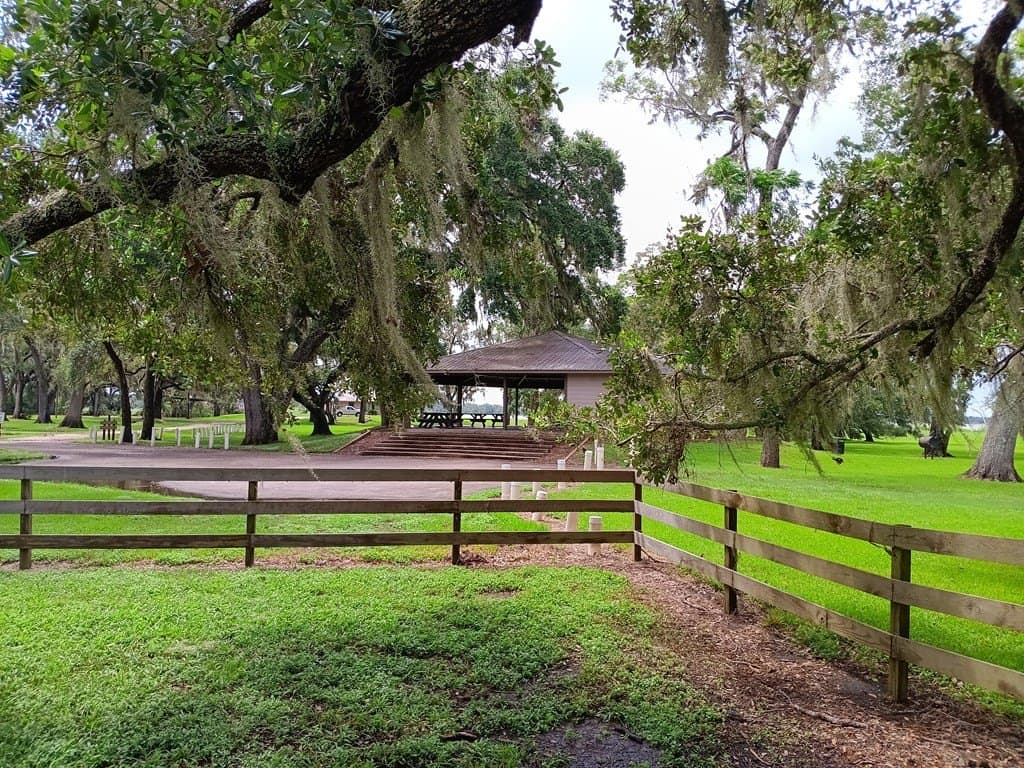 0.91 acres in Texas County - photo 9