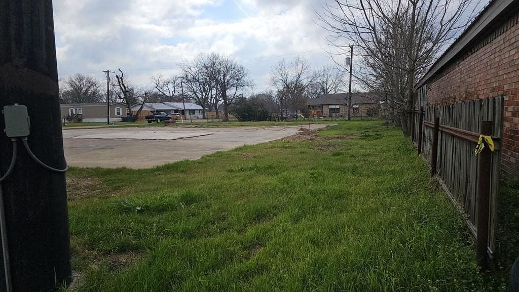 0.24 acres in Navarro County - photo 14