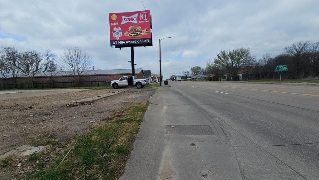 0.24 acres in Navarro County - photo 17