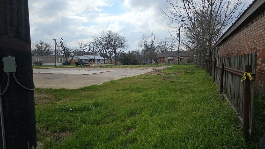 0.24 acres in Navarro County - photo 13