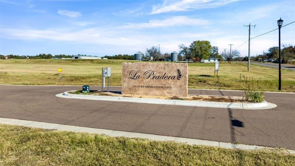 0.77 acres in McLennan County - photo 3
