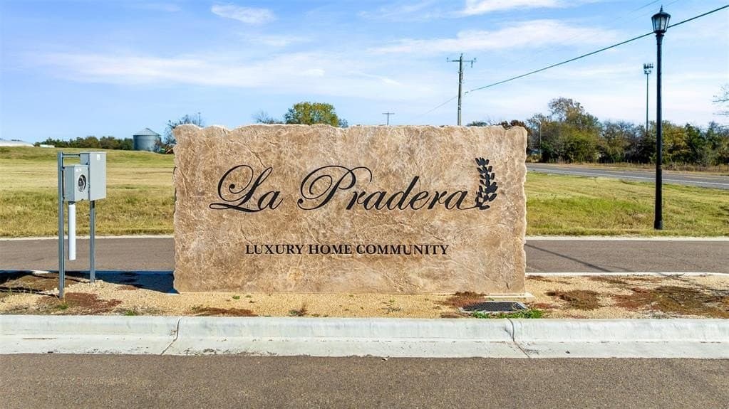 0.77 acres in McLennan County - photo 2