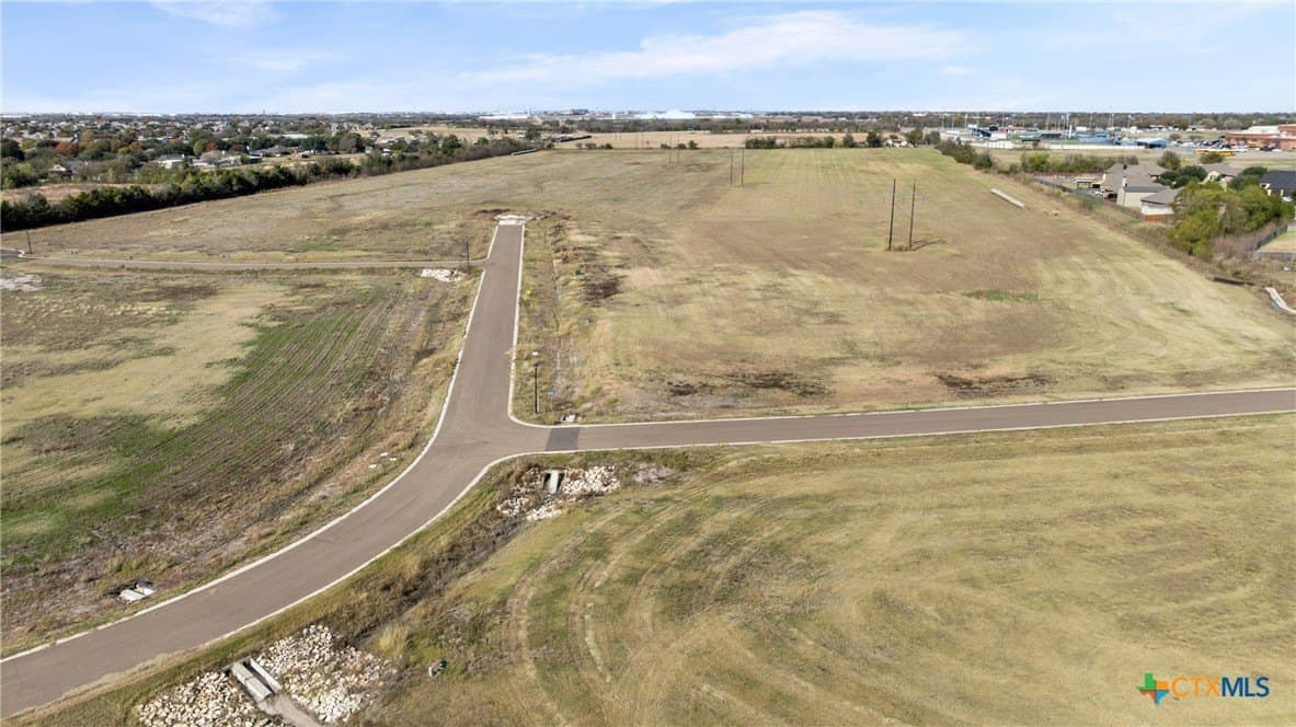 0.77 acres in McLennan County - photo 7