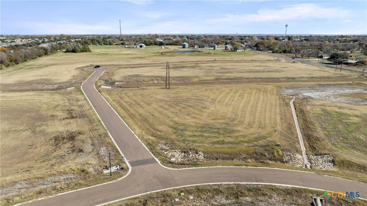 0.77 acres in McLennan County - photo 8