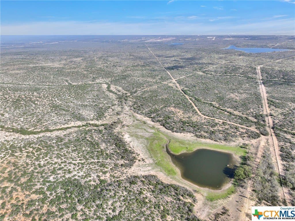 2,735.55 acres in Maverick County - photo 28