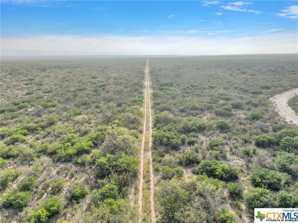2,735.55 acres in Maverick County - photo 26
