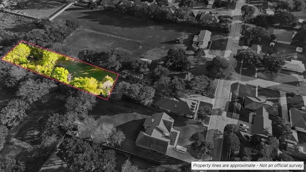 0.55 acres in Tarrant County - photo 2