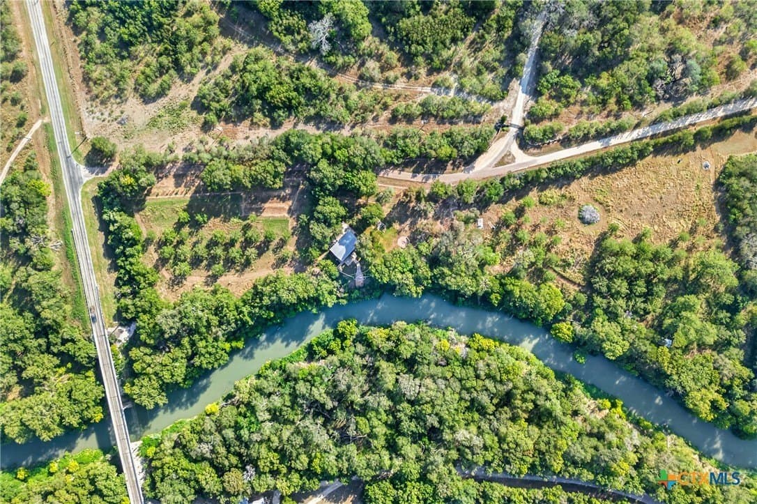 10.66 acres in Gonzales County - photo 3