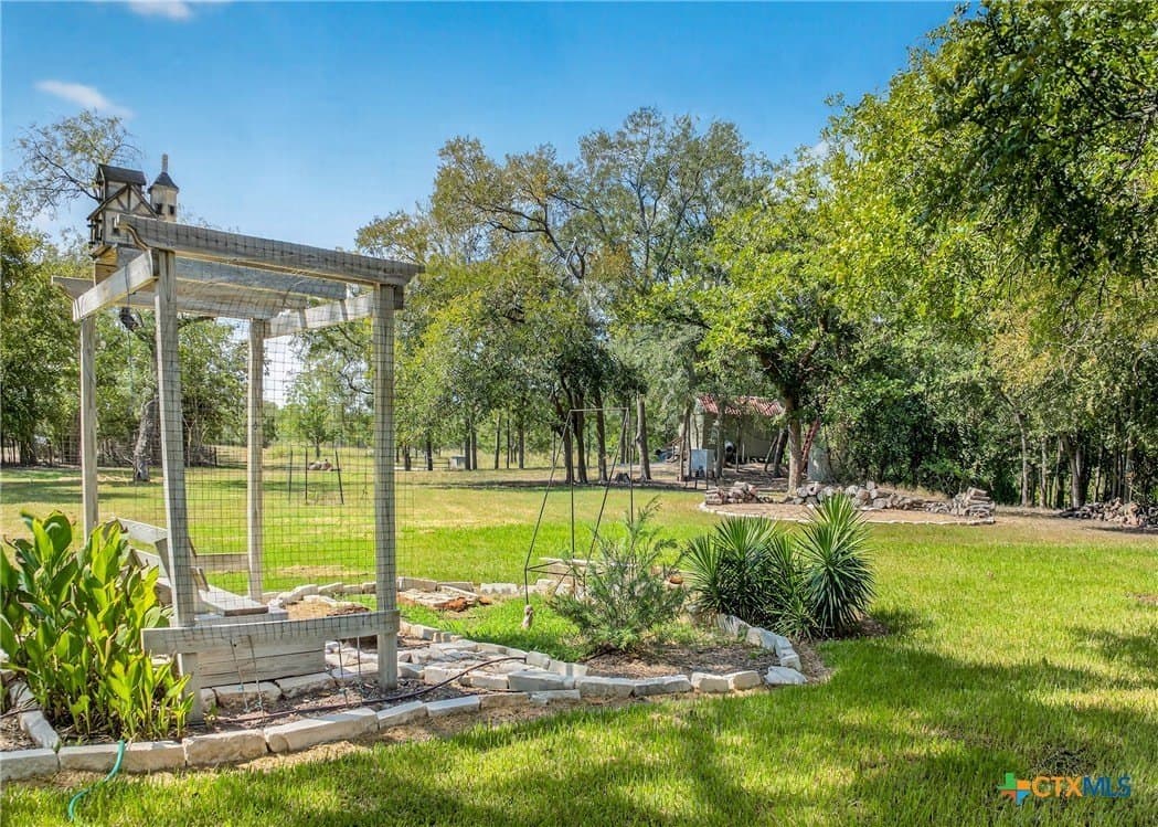 10.66 acres in Gonzales County - photo 42