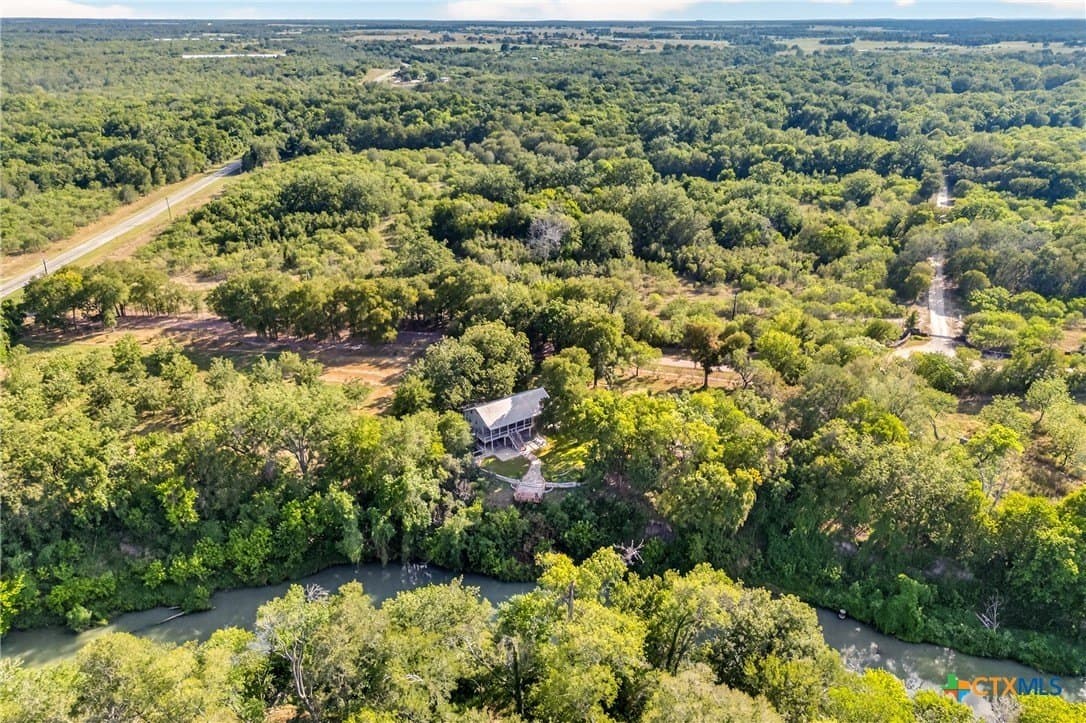 10.66 acres in Gonzales County - photo 2