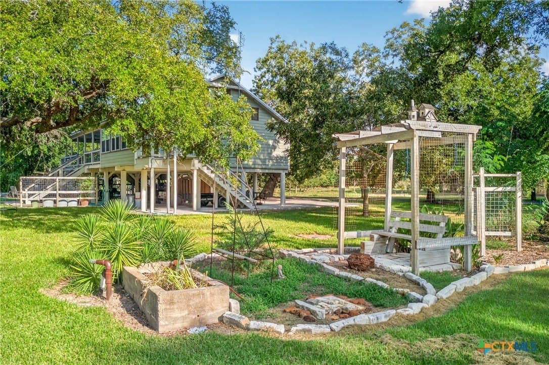 10.66 acres in Gonzales County - photo 41