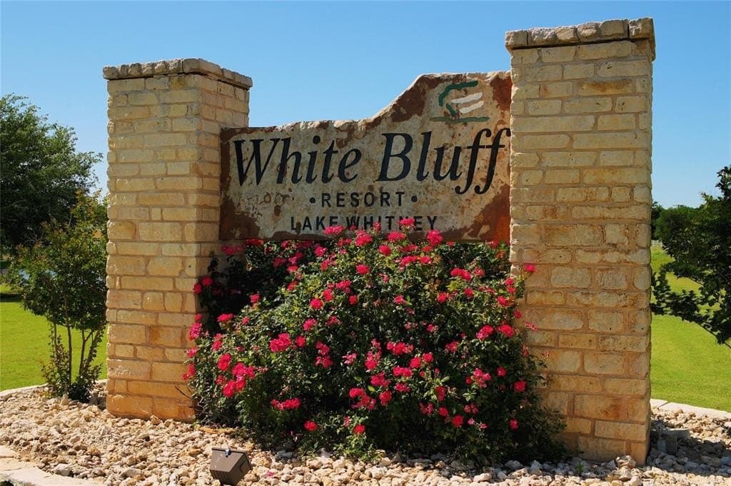 0.39 acres in Hill County - photo 34