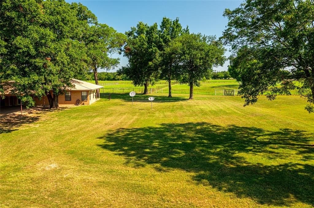 17.95 acres in Hunt County - photo 5
