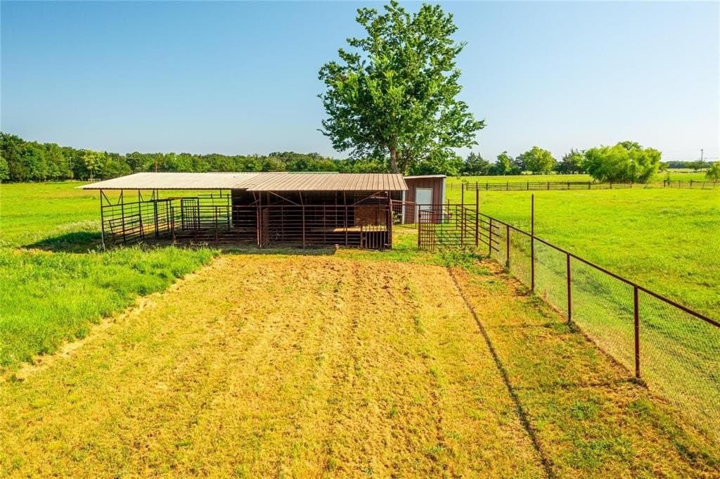 17.95 acres in Hunt County - photo 30