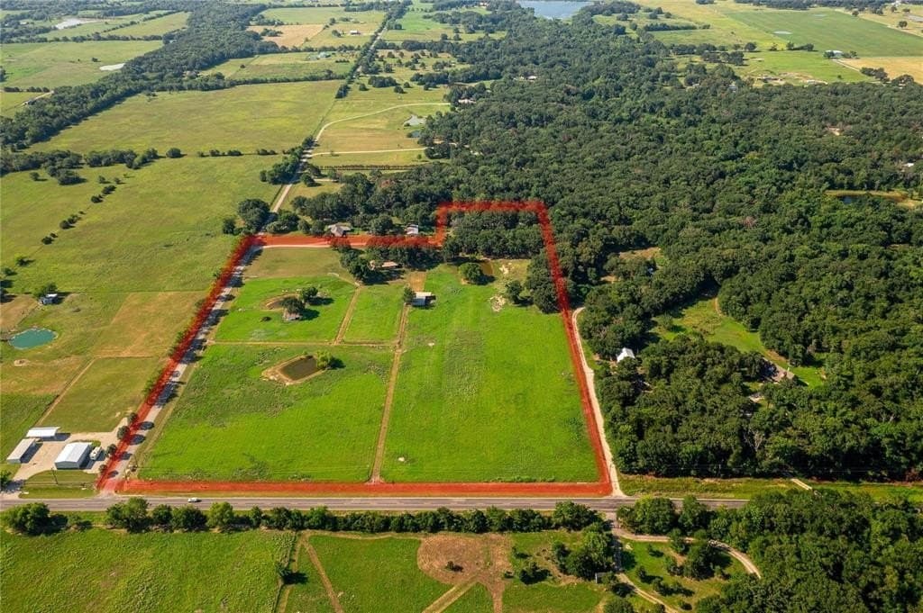 17.95 acres in Hunt County - photo 3