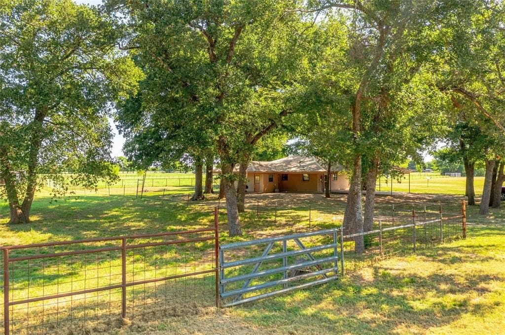 17.95 acres in Hunt County - photo 28