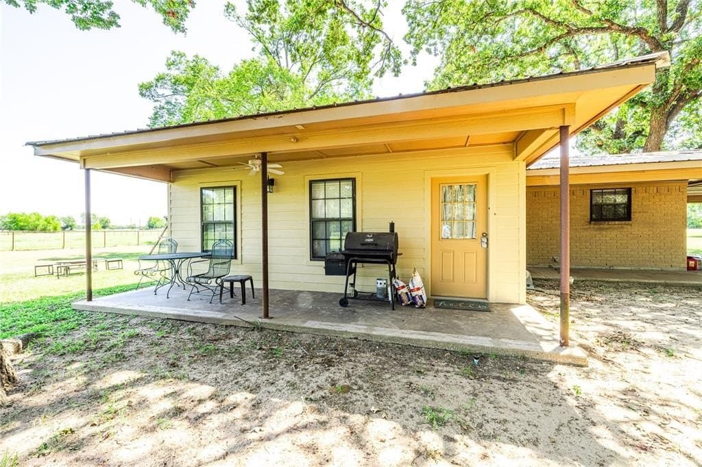 17.95 acres in Hunt County - photo 34