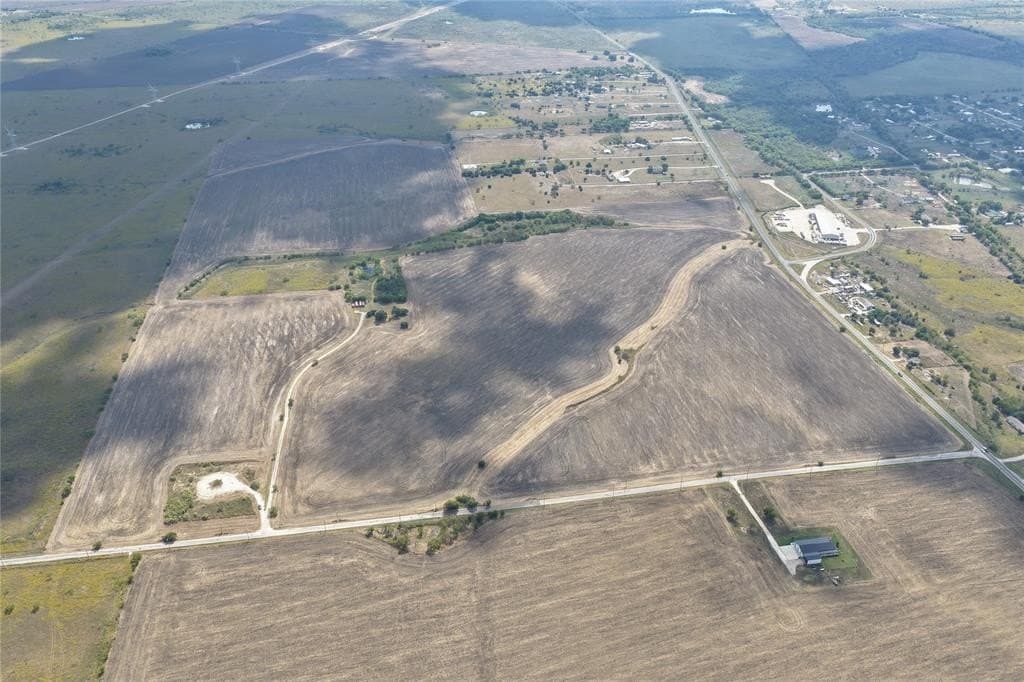 290 acres in Ellis County - photo 3