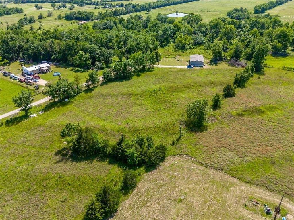 1.95 acres in Lamar County - photo 24