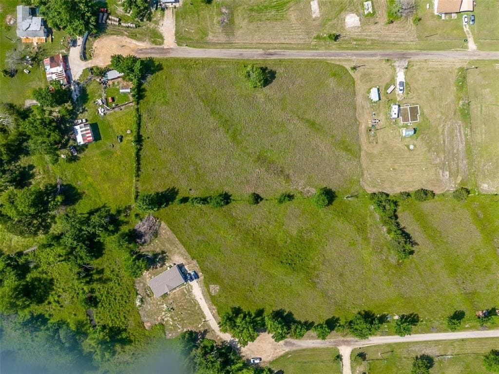 1.95 acres in Lamar County - photo 25
