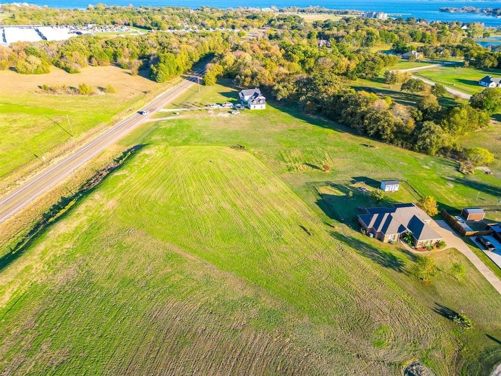 1.47 acres in Navarro County - photo 14