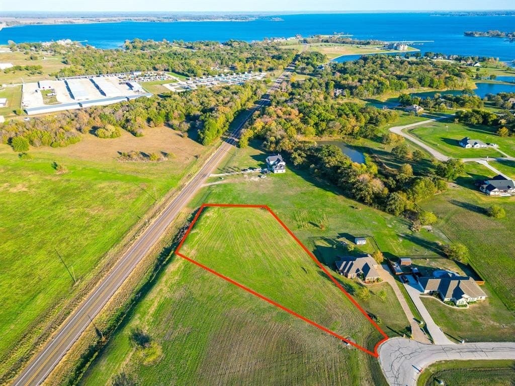 1.47 acres in Navarro County - photo 16