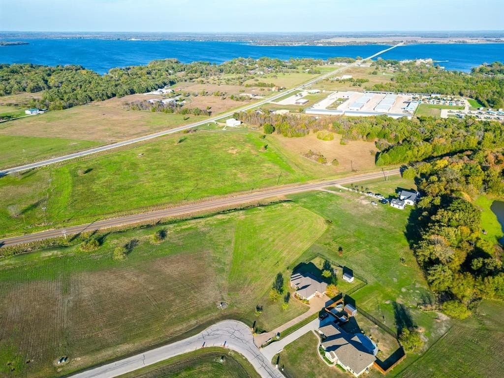 1.47 acres in Navarro County - photo 4