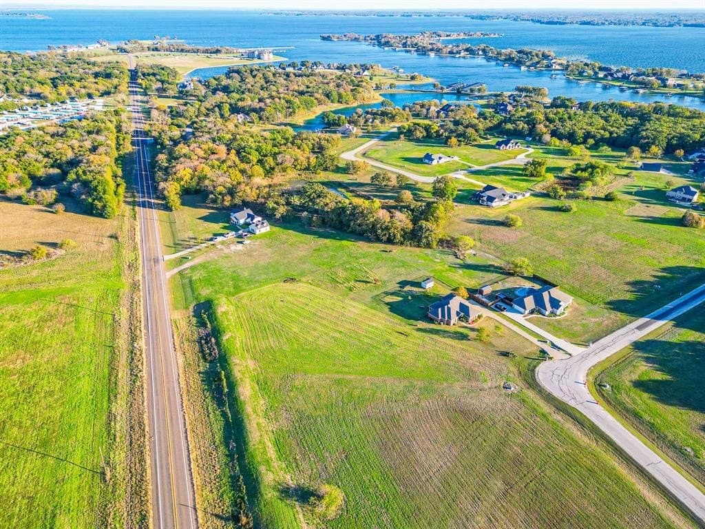 1.47 acres in Navarro County - photo 17