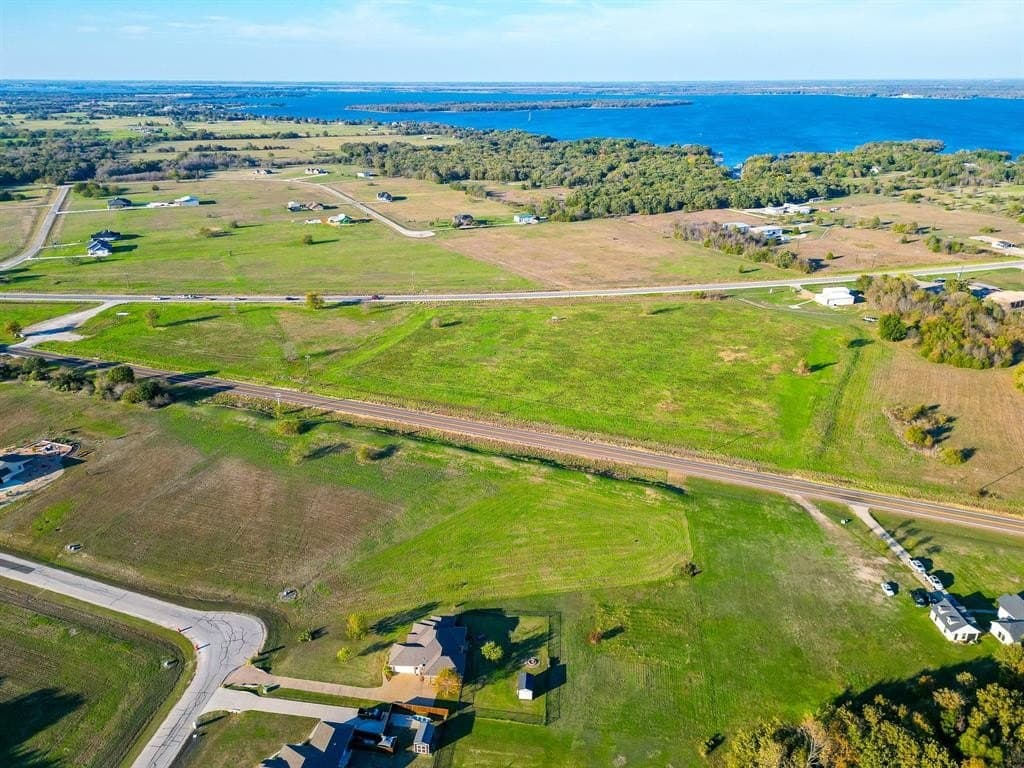 1.47 acres in Navarro County - photo 7