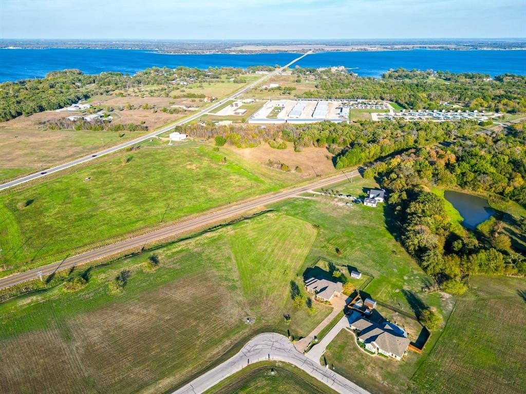 1.47 acres in Navarro County - photo 3