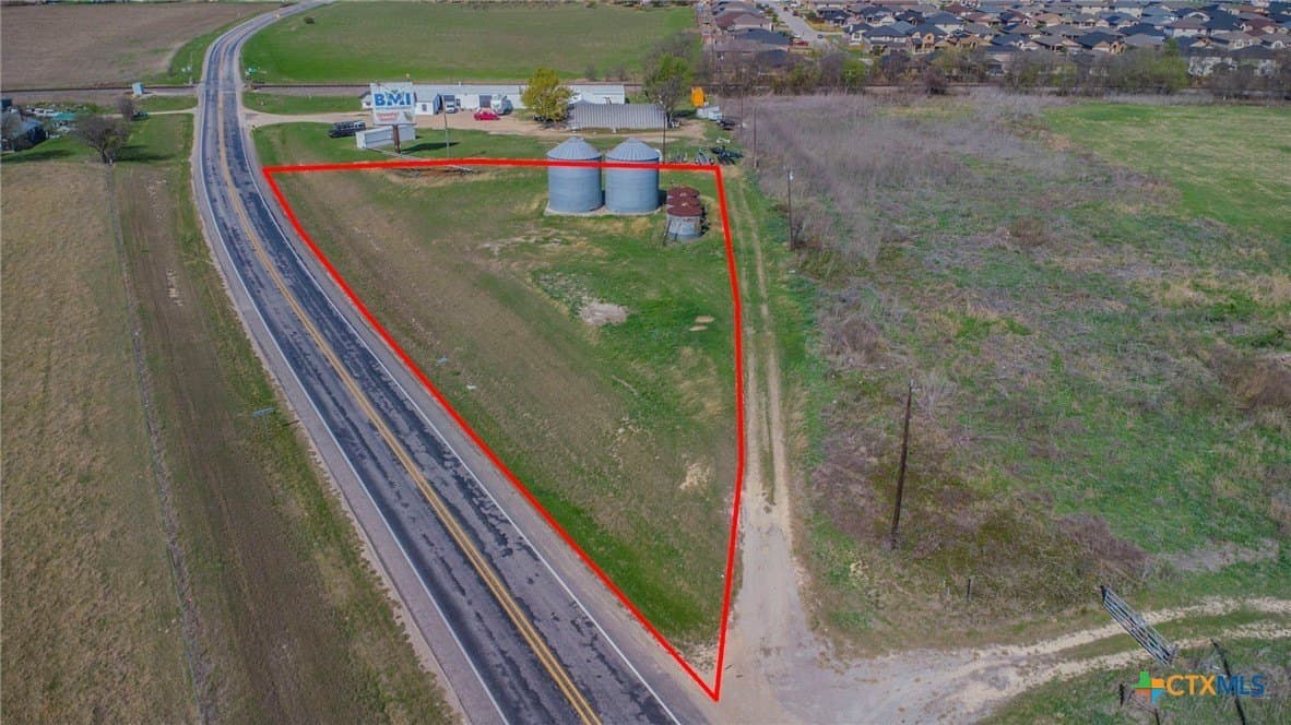 0.8 acres in Bell County - photo 5