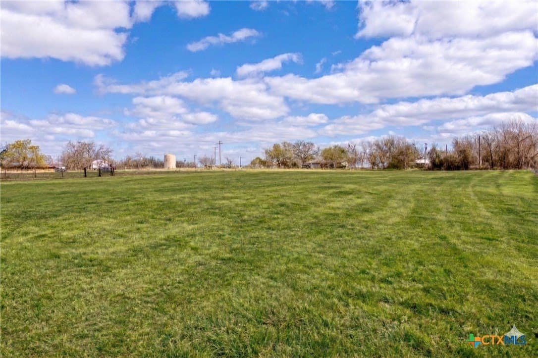 11.08 acres in Milam County - photo 13