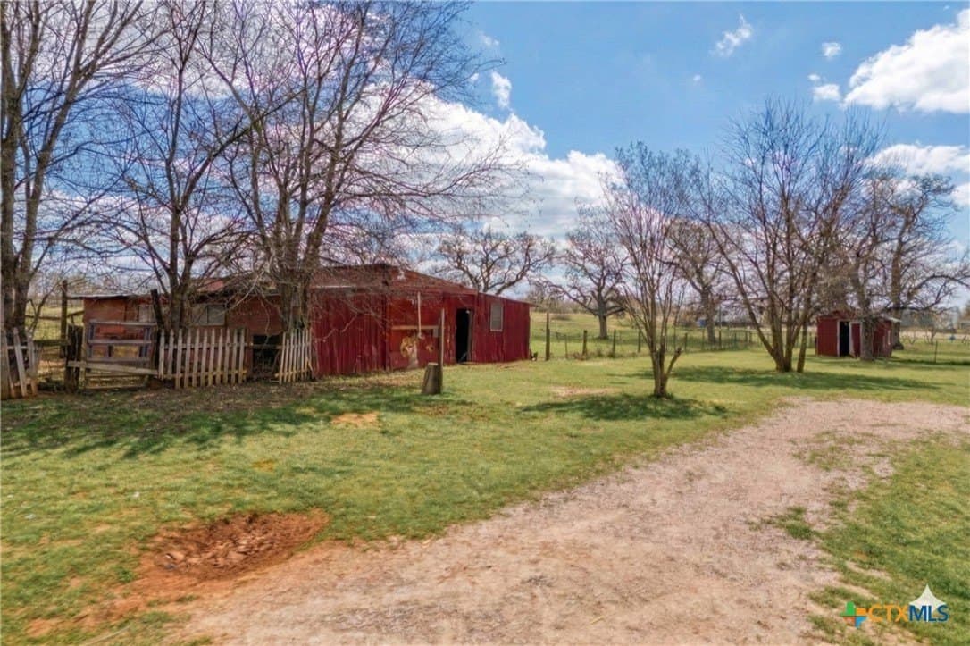 11.08 acres in Milam County - photo 8