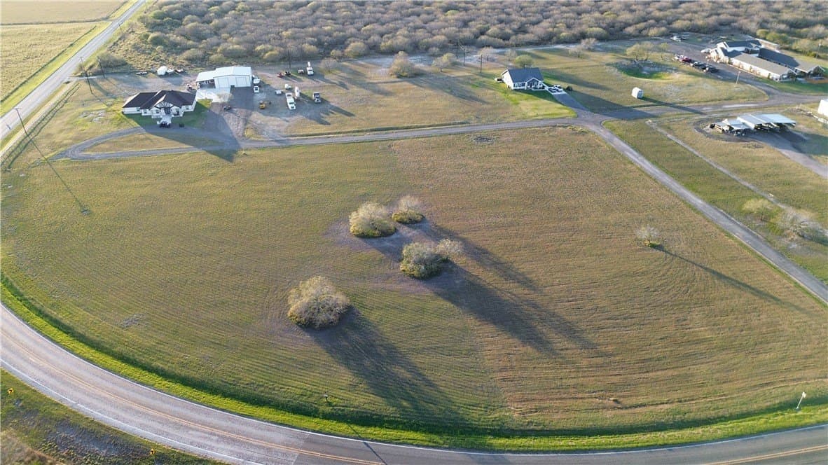 2.62 acres in Kleberg County - photo 4