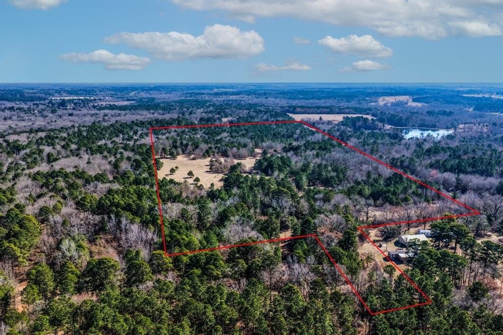 101 acres in Smith County - photo 2