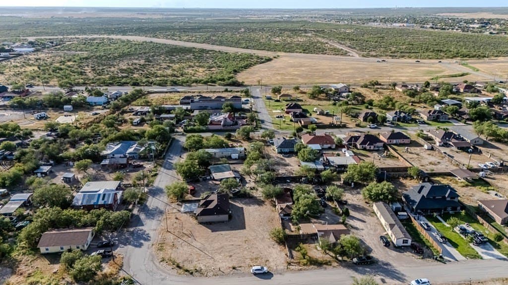 9,000 acres in Maverick County - photo 71