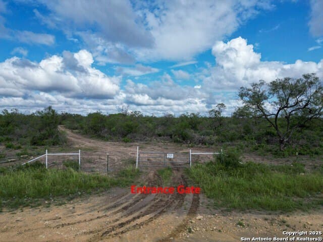 100 acres in Kinney County - photo 5