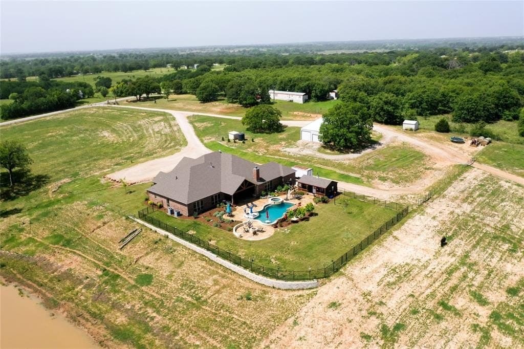 94.12 acres in Wise County - photo 4
