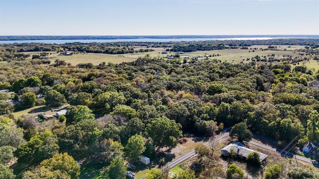 0.75 acres in Navarro County - photo 6
