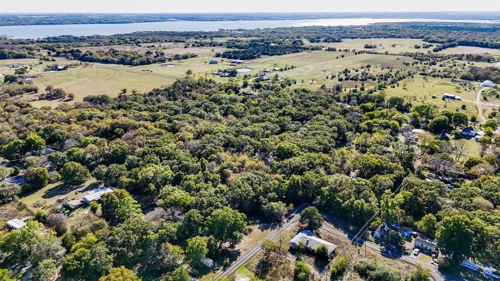 0.75 acres in Navarro County - photo 5