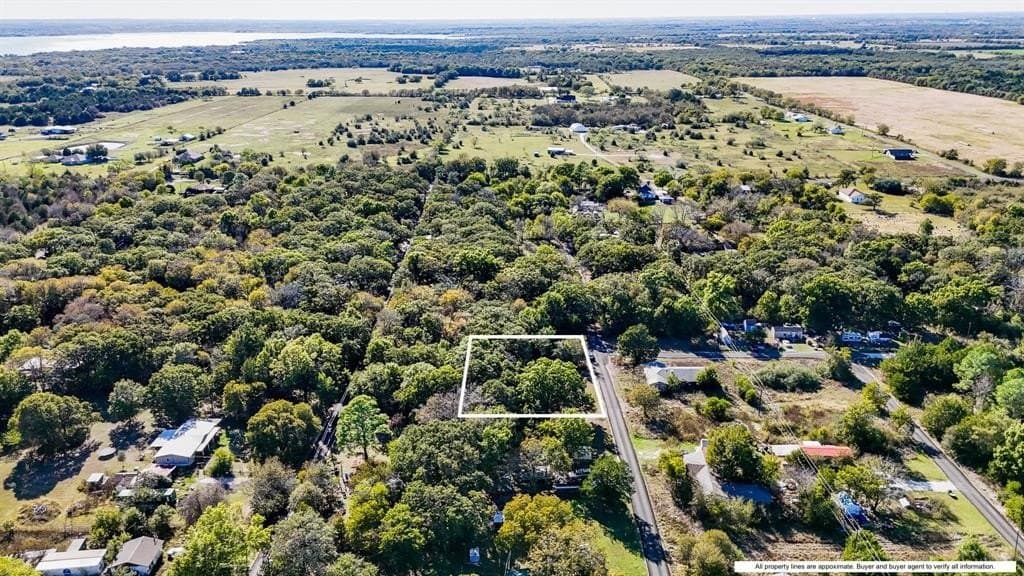 0.75 acres in Navarro County - photo 3