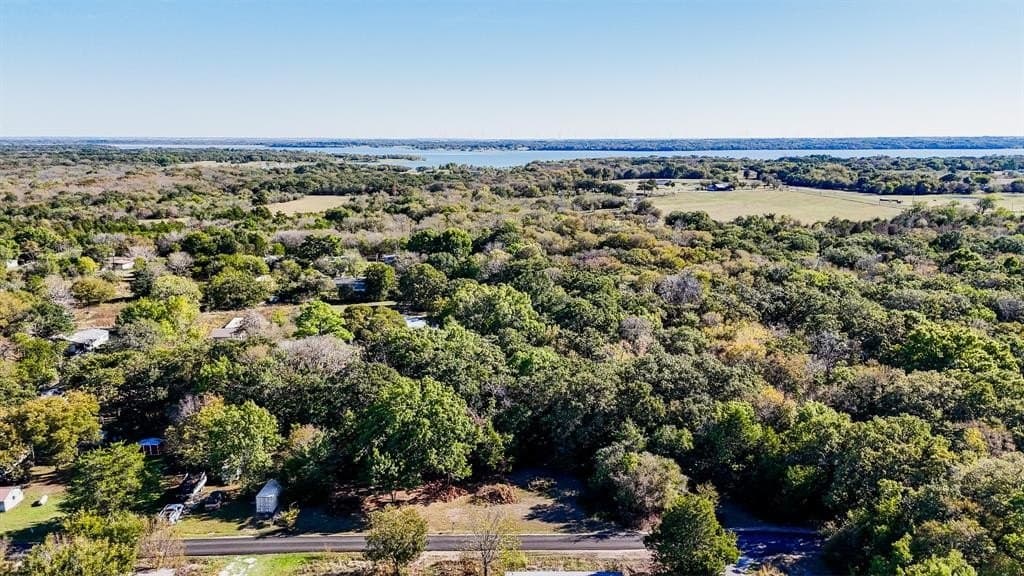 0.75 acres in Navarro County - photo 2